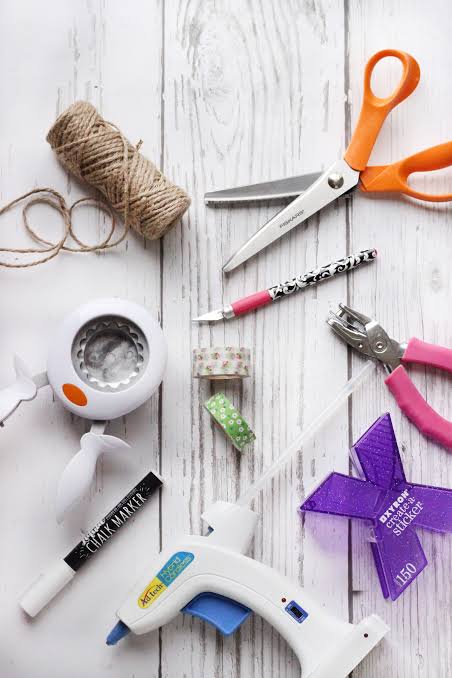 हस्तशिल्प उपकरण (Craft Tools) category