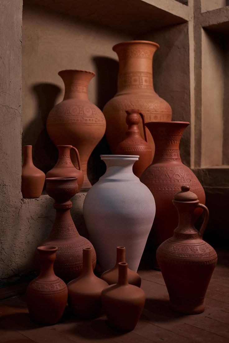 हाथ से बने (Hand Made) category